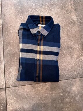 O.N.S Plaid Long Sleeve Button-Down Shirt – Size Small – $20